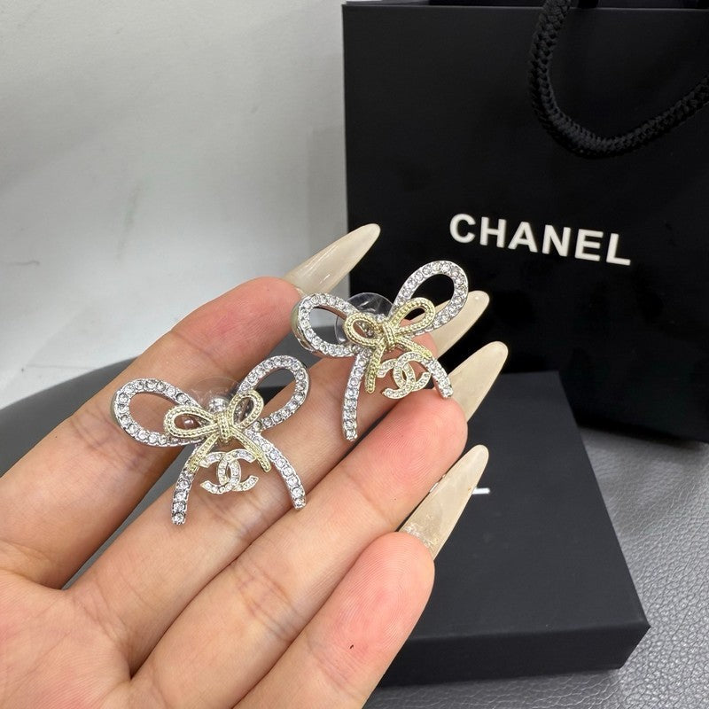 18K Chanel Golden Bow Diamond Earrings