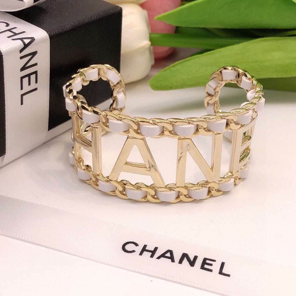 18K Chanel Vintage Pearl Cuff Bracelet