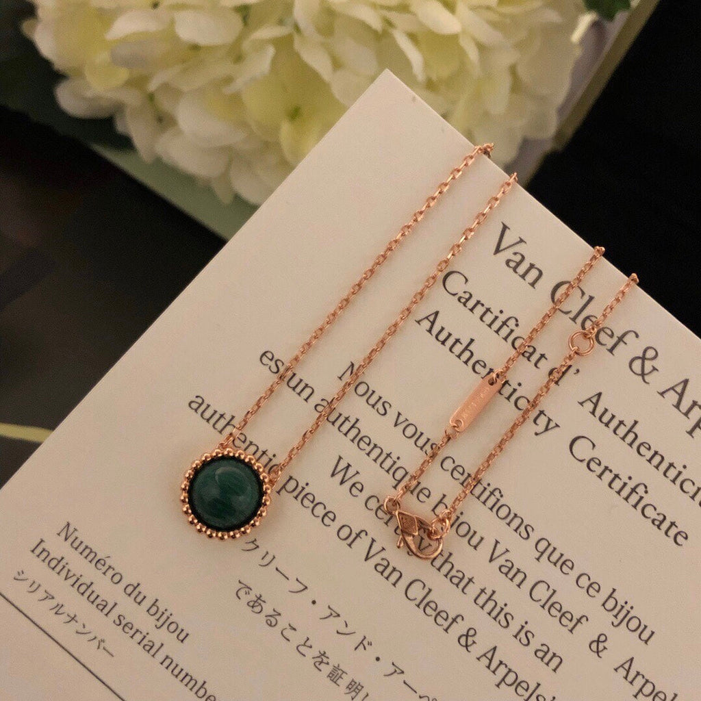 18K Van Cleef & Arpels Perlee couleurs Malachite Necklace
