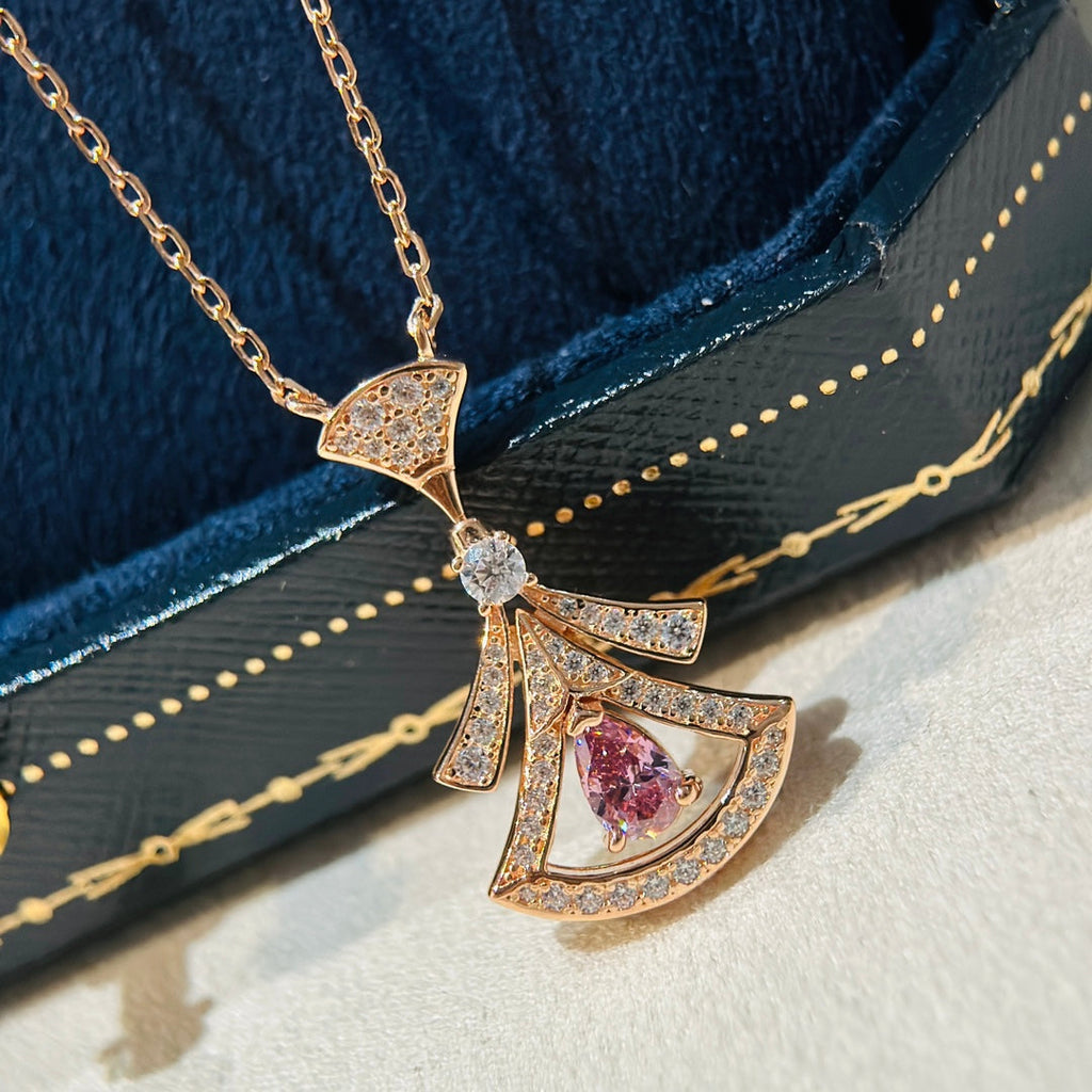 18K BVLGARI BV Divas' Dream Pearls Diamond Necklace