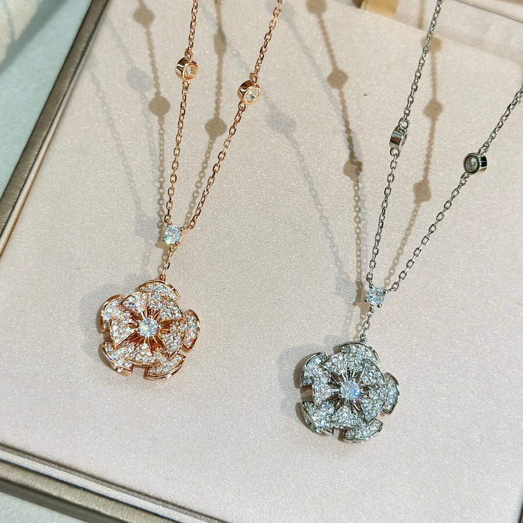 18K BVLGARI Divas' Dream Diamond Necklace