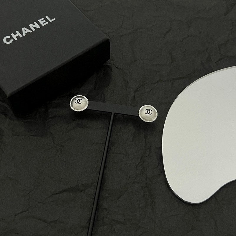 18K Chanel White Gold Round Earrings