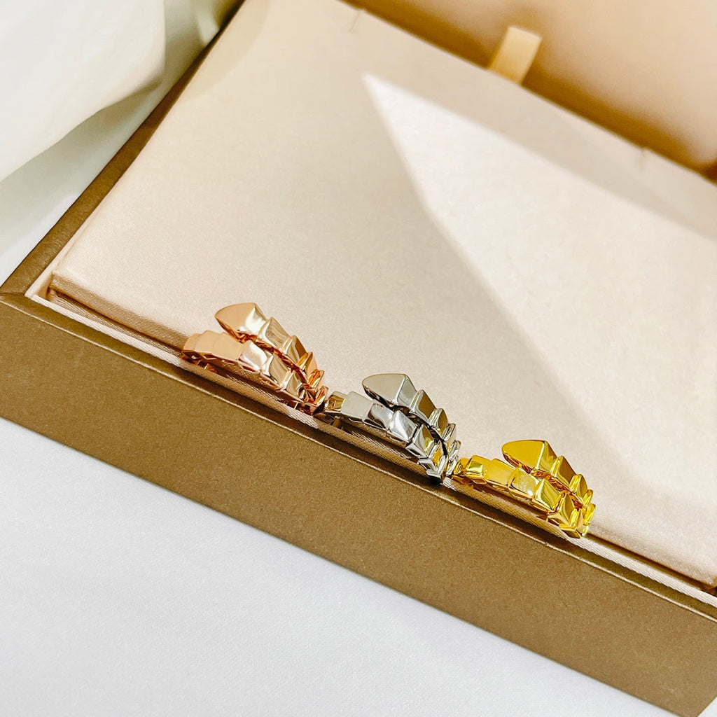 18K BVLGARI BV Serpenti Viper Ring