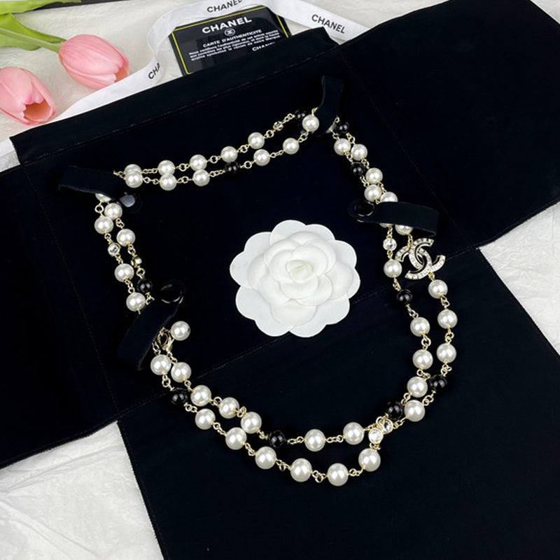 18K Chanel 24A Black & White Pearl Long Necklace