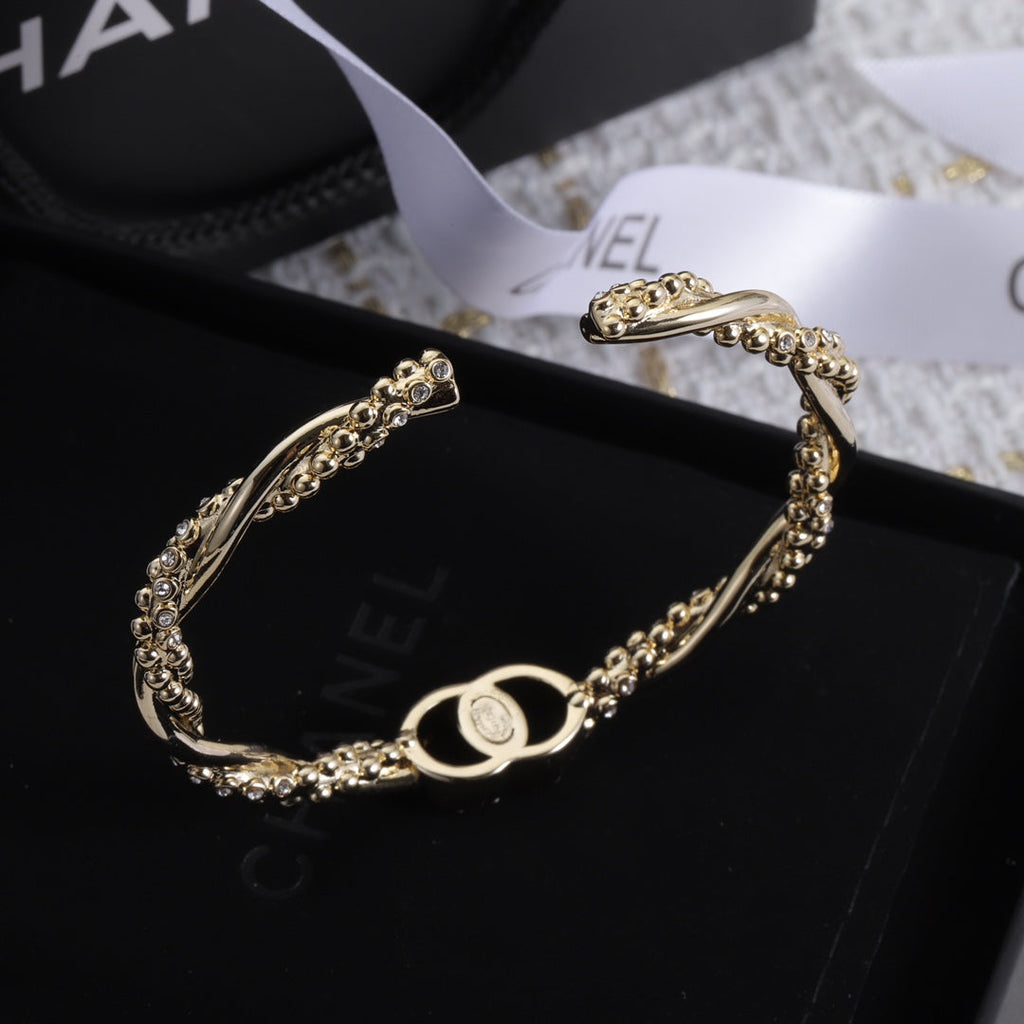 18K Chanel Diamond Chain Bracelet