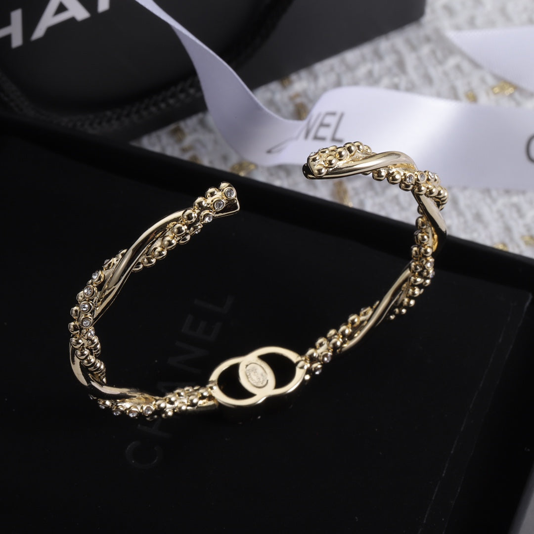 18K Chanel Diamond Chain Bracelet