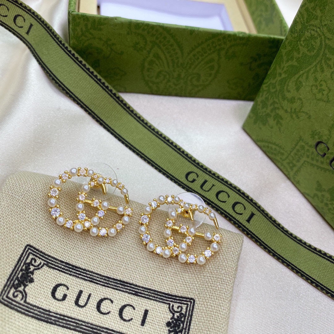 18K Gucci Pearls Earrings