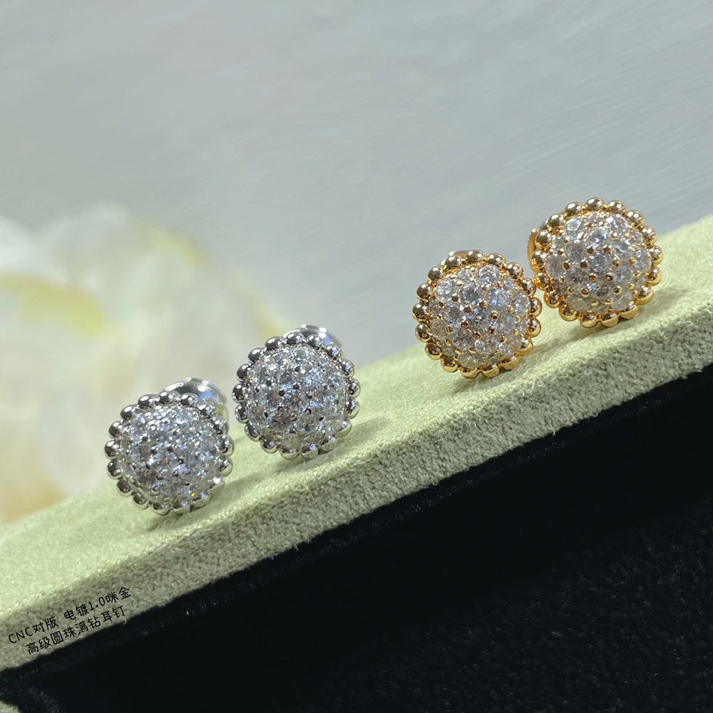 18K Van Cleef & Arpels Perlee Diamonds Earrings