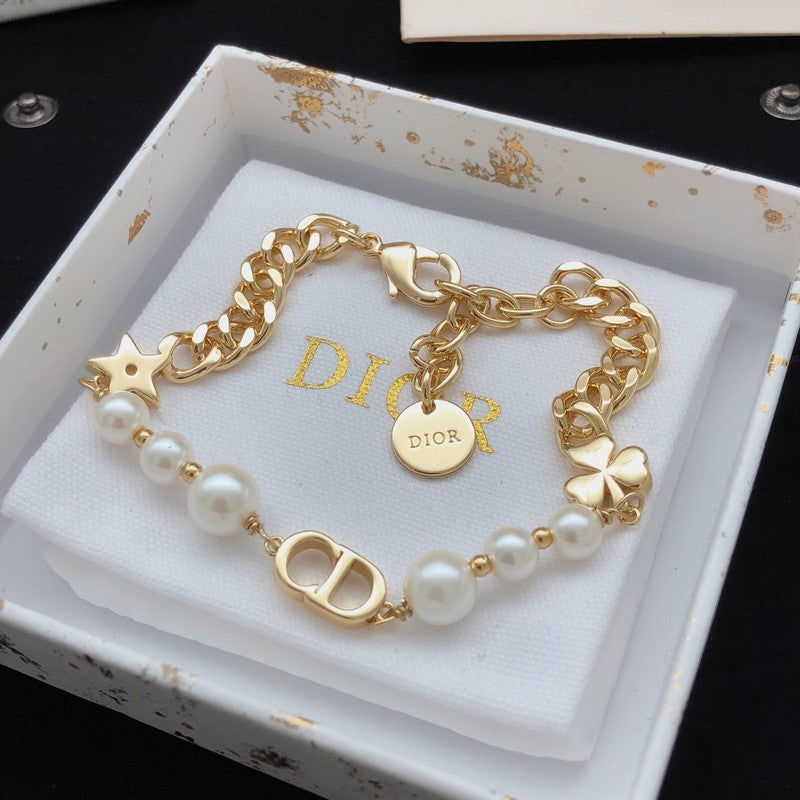 18K Dior Pearls Gold Bracelet