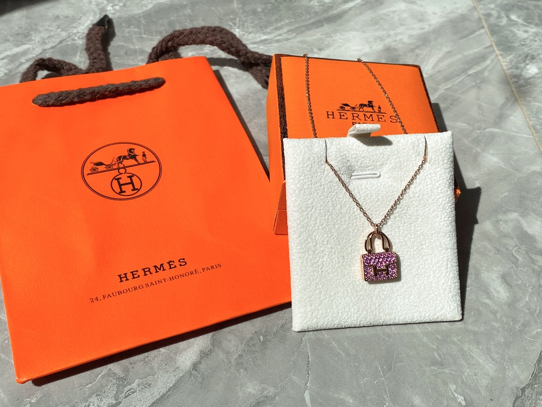 18K Hermes Amulettes Constance Pink Diamonds Pendant Necklace