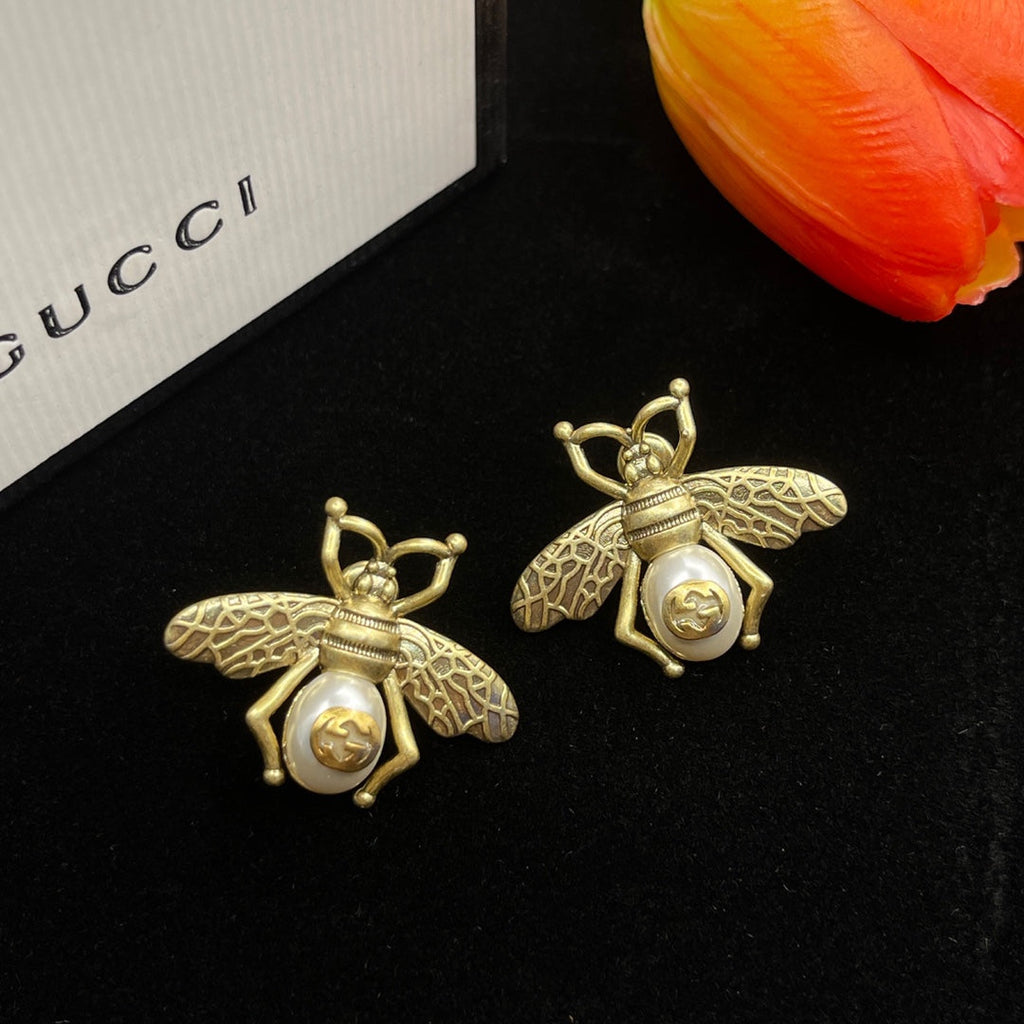 18K Gucci Bee Pearl Earrings