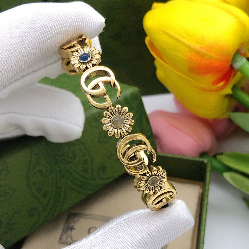 18K Gucci Flowers Open Cuff Bracelet
