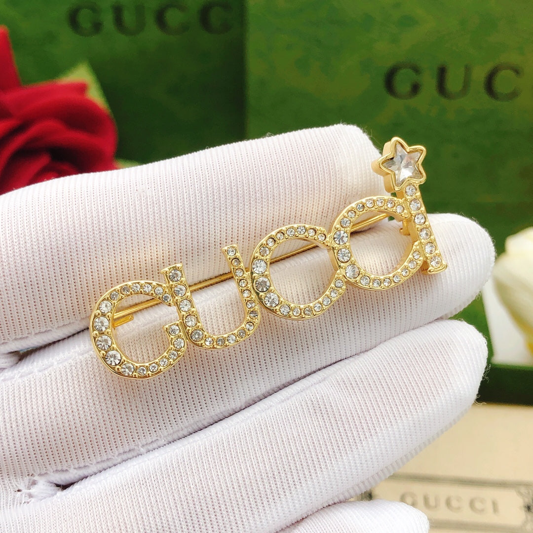 18K Gucci Diamonds Brooch