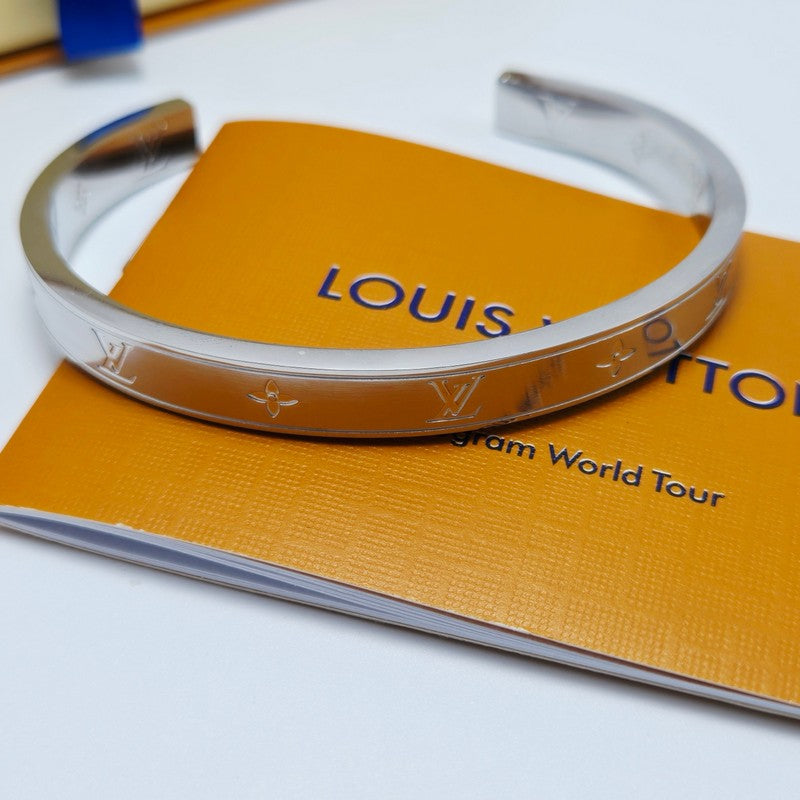 18K Louis Vuitton Monogram White Gold Bracelet