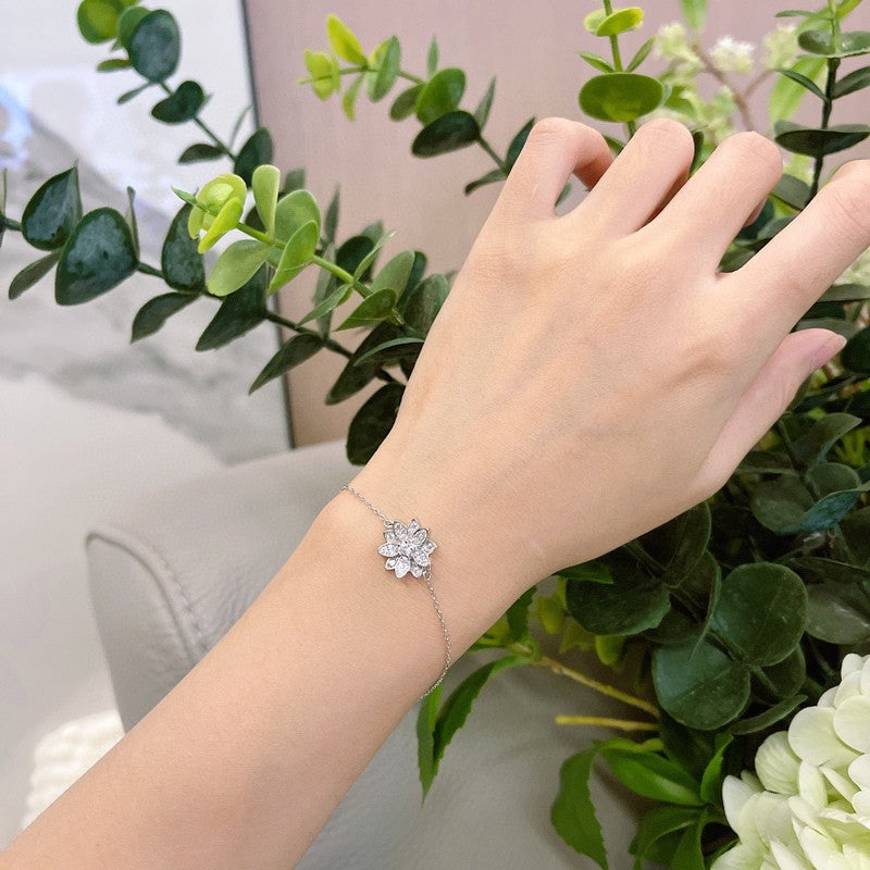 18K Van Cleef & Arpels Lotus Openwork Bracelet