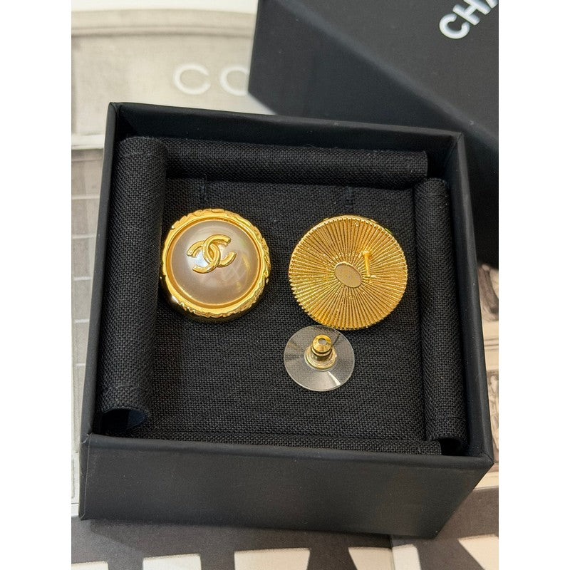 18K Chanel Yellow Gold Pearl Earrings
