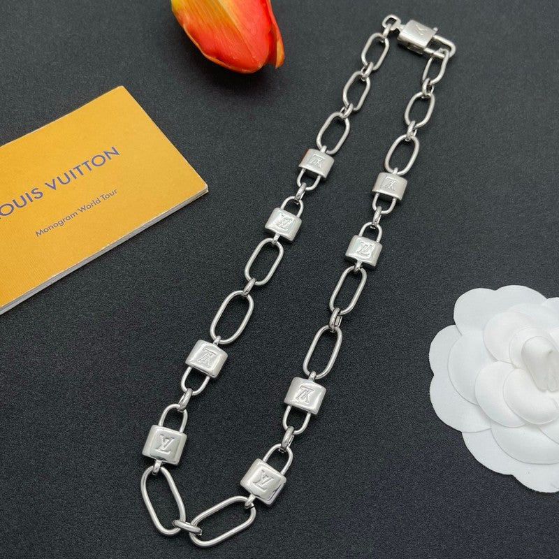 18K Louis Vuitton Lock Gold Chain Necklace