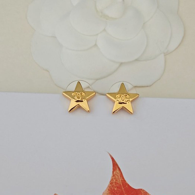 18K Chanel Star Gold Earrings