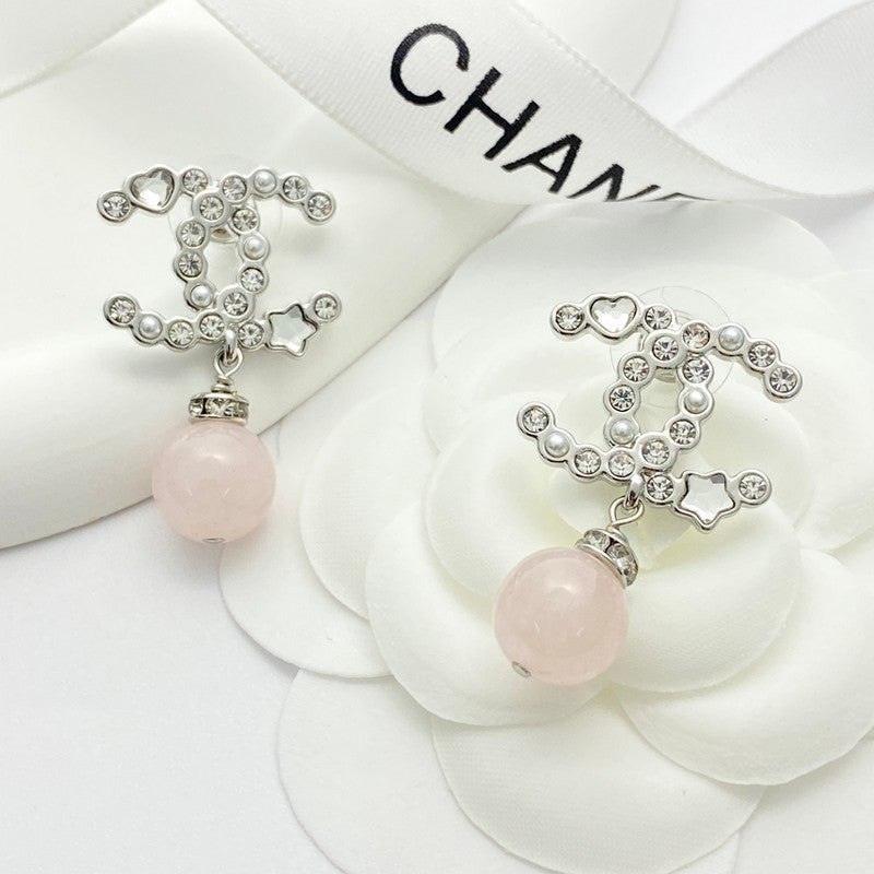 18K Chanel 25P Pink Pearl Gold Earrings