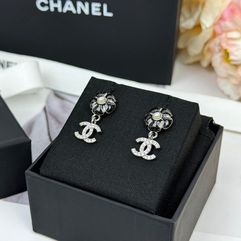 18K Chanel 26C Diamond Black Camellia Earrings