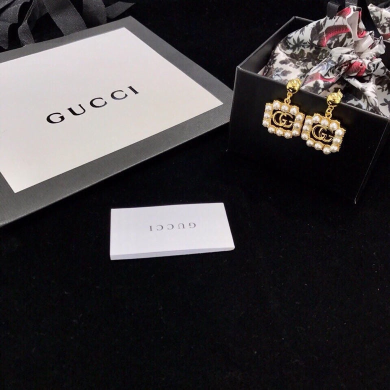 18K Gucci Square Pearl Earrings