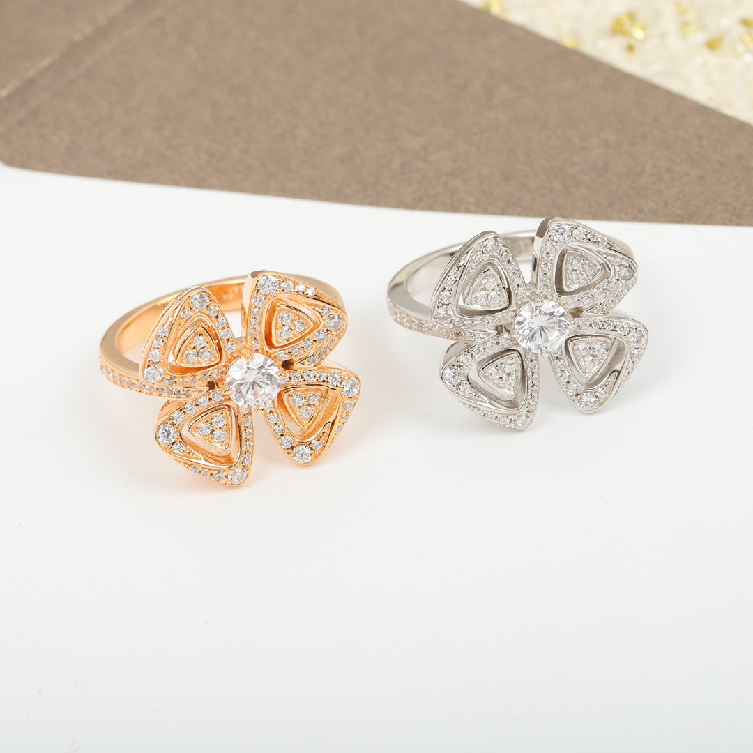 18K BVLGARI BV Fiorever Ring