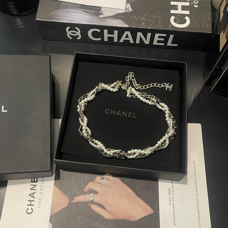 18K Chanel Pearls Gold Necklace