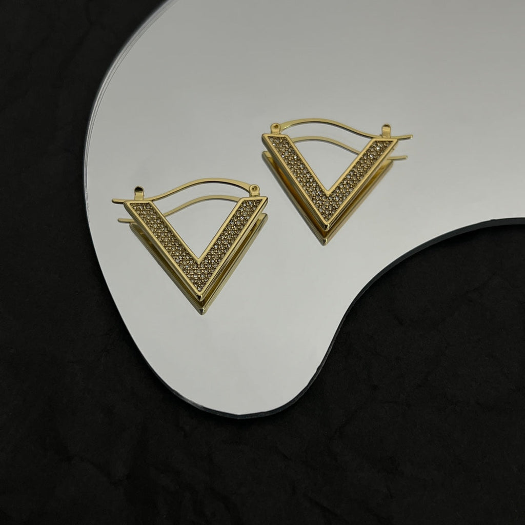18K Valentino Vlogo Diamonds Earrings