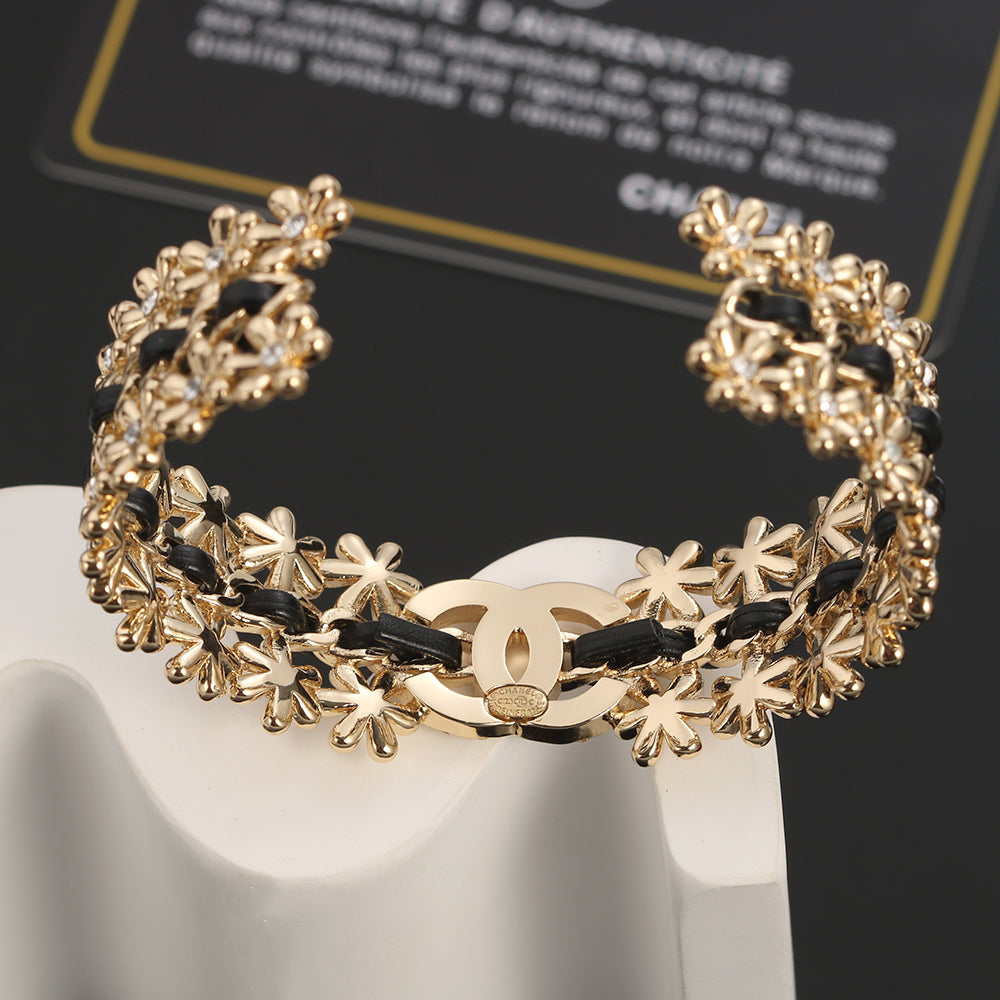 18K Chanel Open Cuff Strass Bracelet