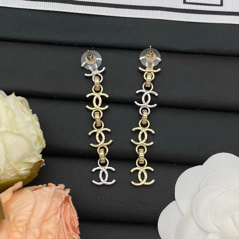18K Chanel Long Gold Earrings