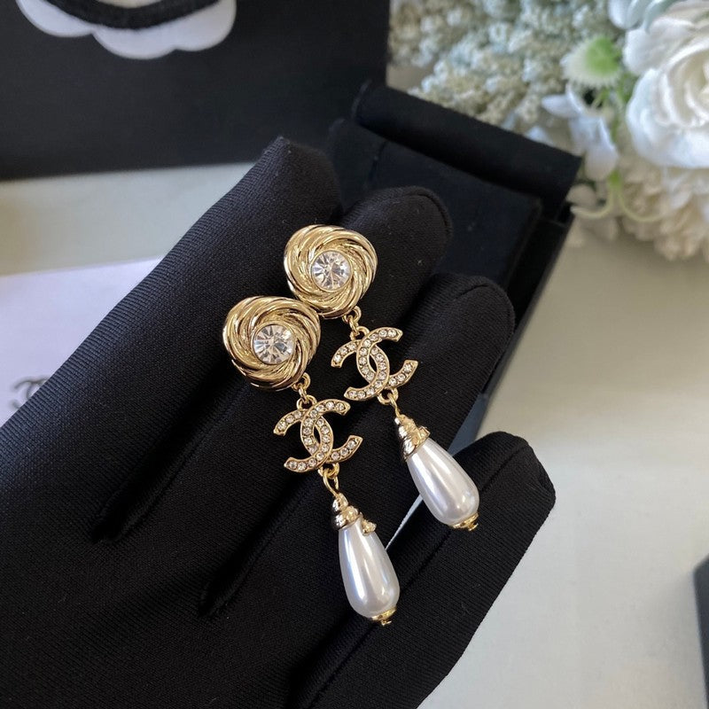 18K Chanel Camellia Diamond Earrings