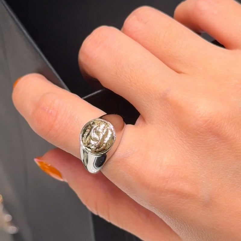 18K Chanel 25K Black Gold Heart Ring