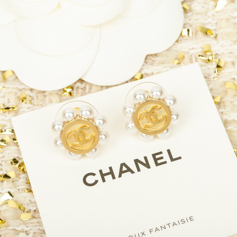 18K Chanel Pearl Gold Earrings