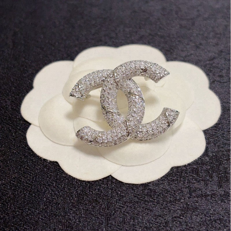 18K Chanel White Gold Diamond Brooch