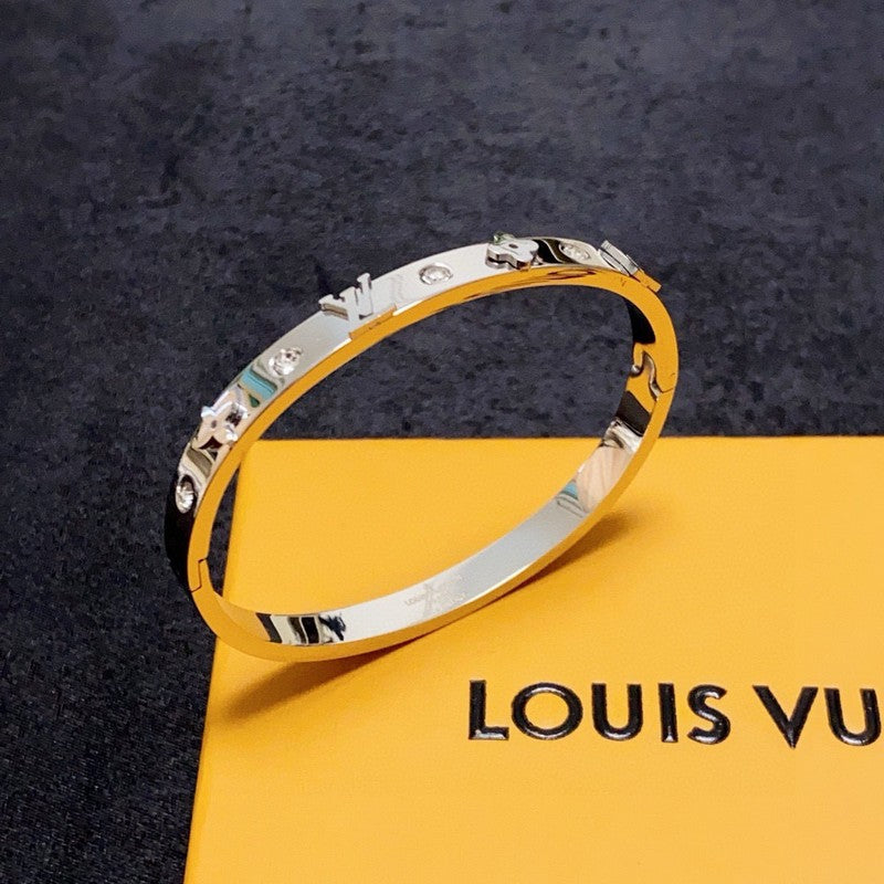 18K Louis Vuitton Pave Diamond Gold Bracelet