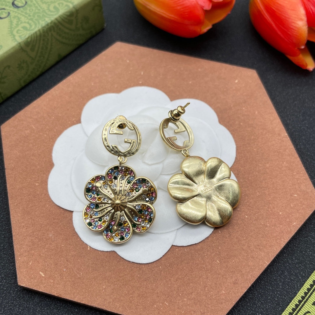 18K Gucci Color Crystals Flower Earrings