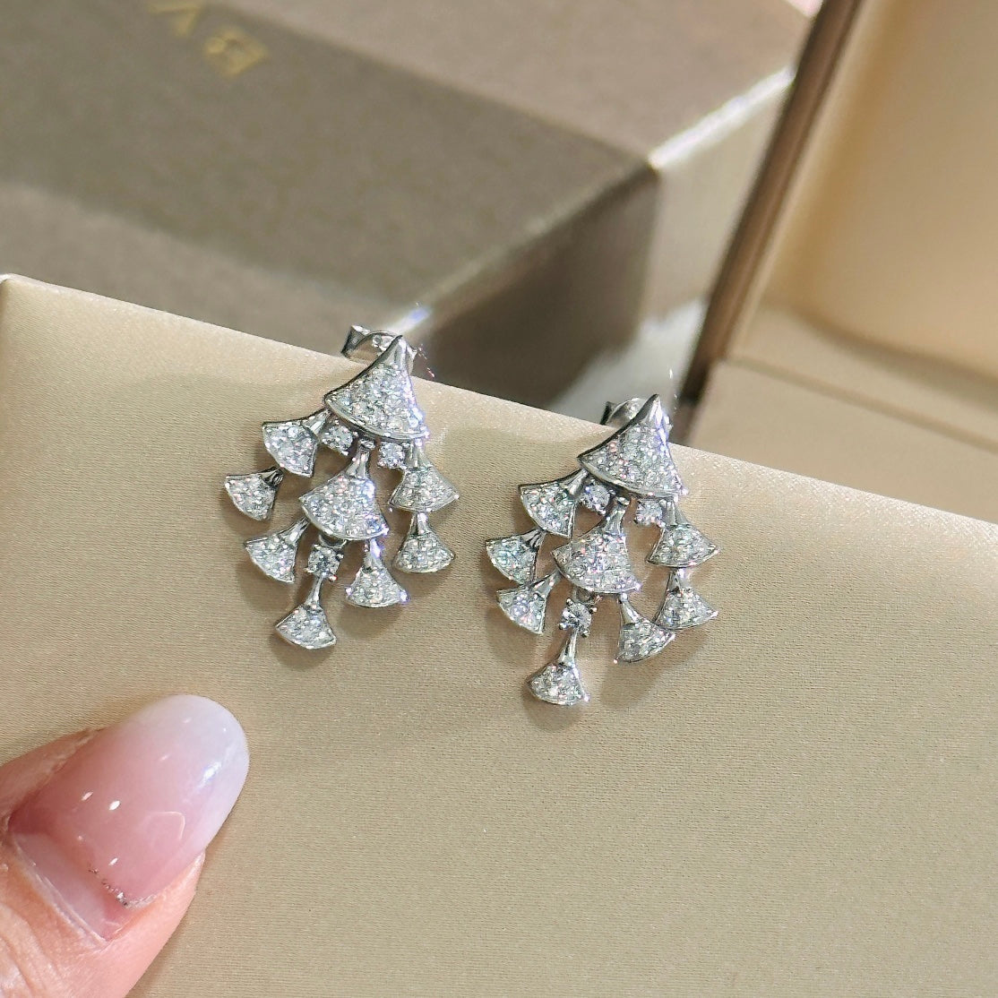 18K BVLGARI Divas' Dream Diamonds Earrings