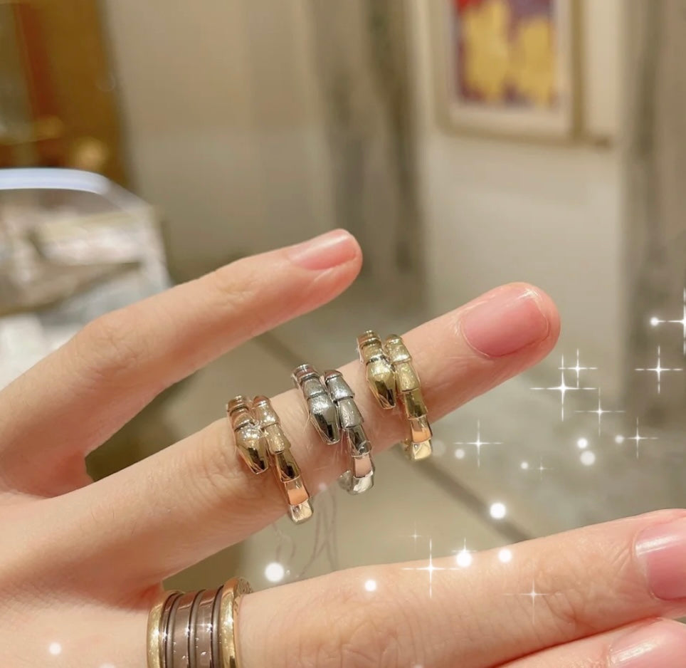 18K BVLGARI BV Serpenti Viper Ring