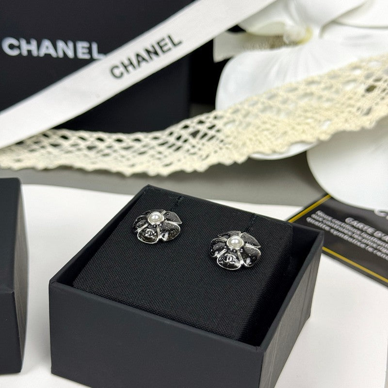 18K Chanel 26C Black Camellia Pearl Earrings