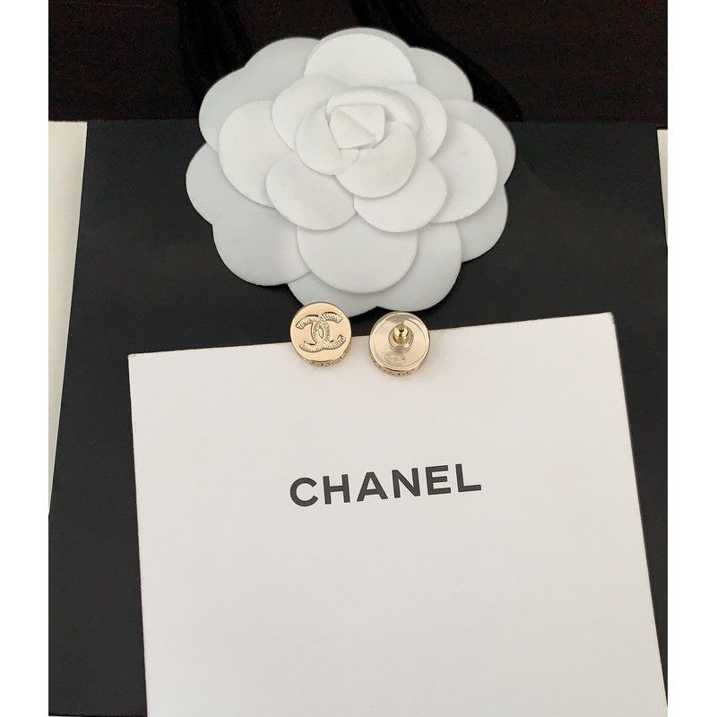 18K Chanel Gold Button Earrings