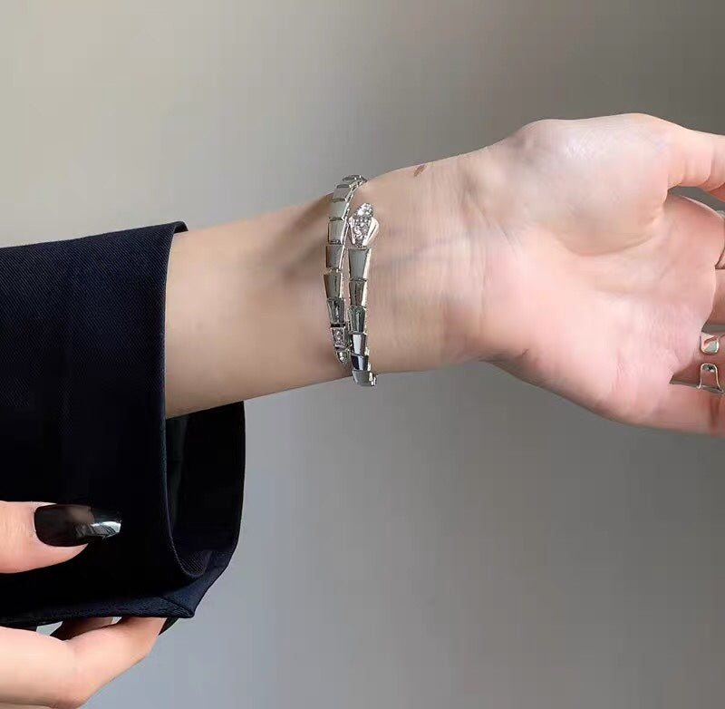18K BVLGARI BV Serpenti Demi-Pave Diamonds Bracelet