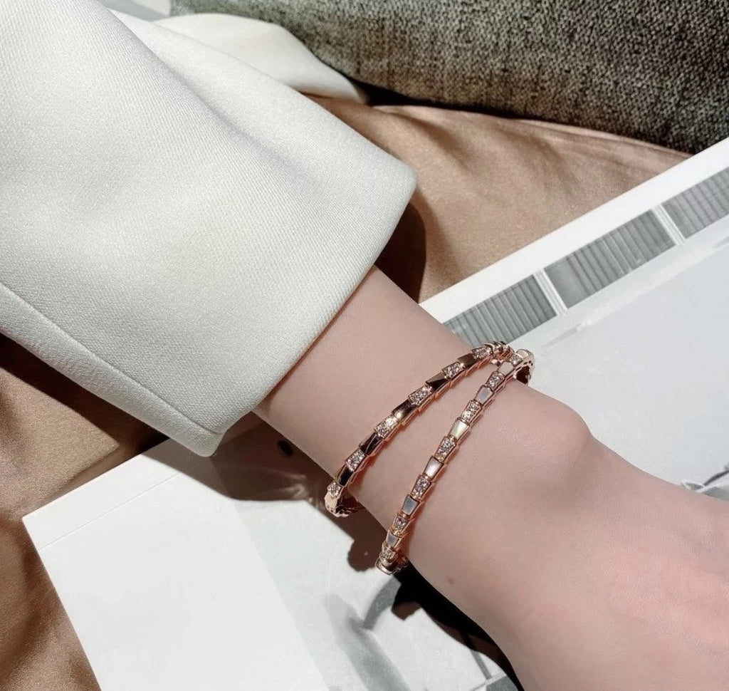 18K BVLGARI BV Serpenti Viper Demi Pave Diamond Bracelet