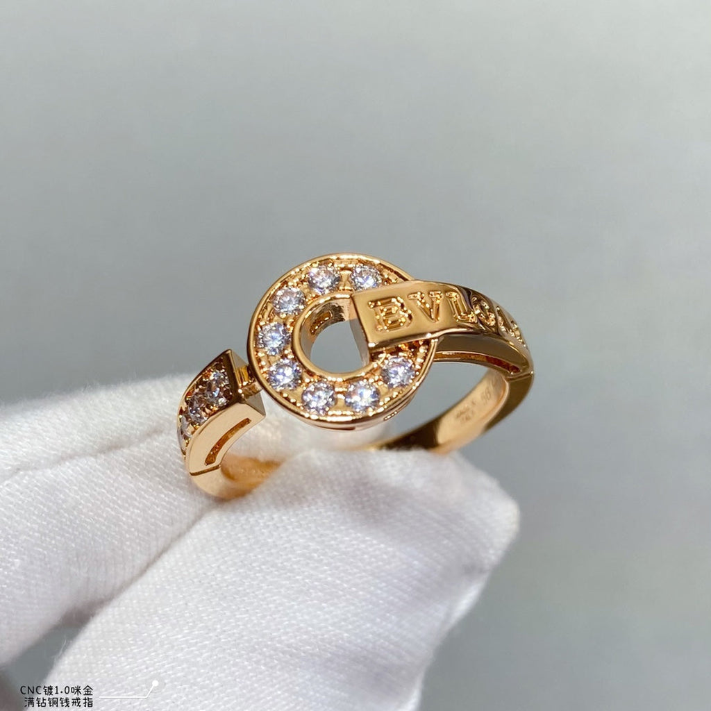 18K BVLGARI BV Diamond Ring