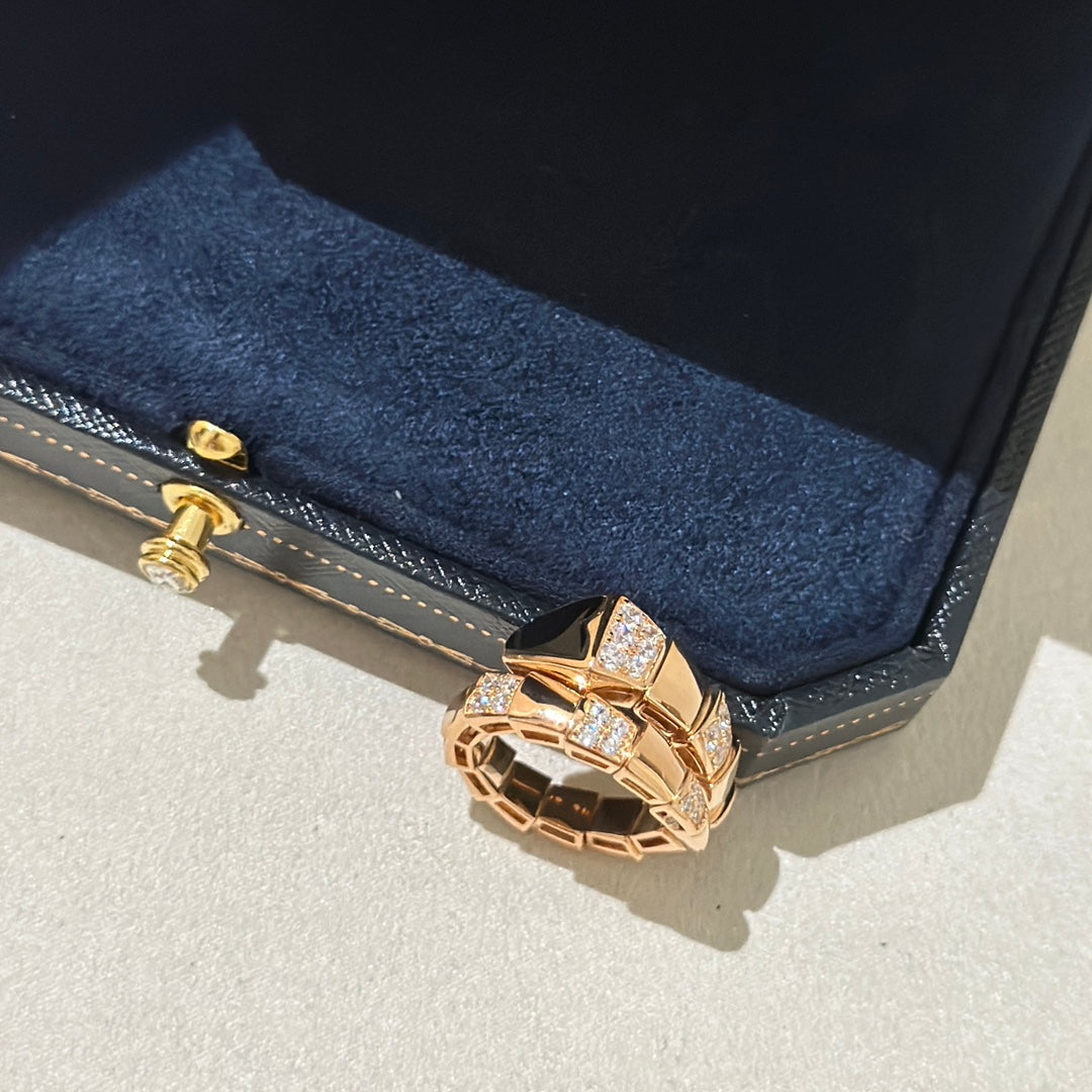 18K BVLGARI BV Serpenti Viper Black Ring
