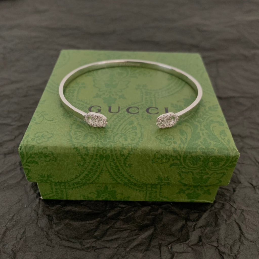 18K Gucci Running Diamond Cuff Bracelet