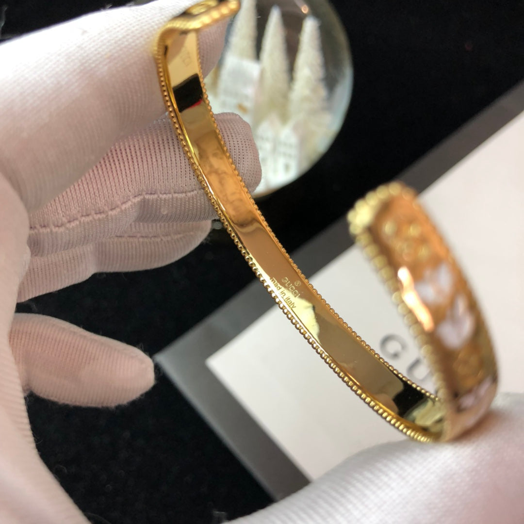 18K Gucci Icon Blossom Enamel Bangle Bracelet