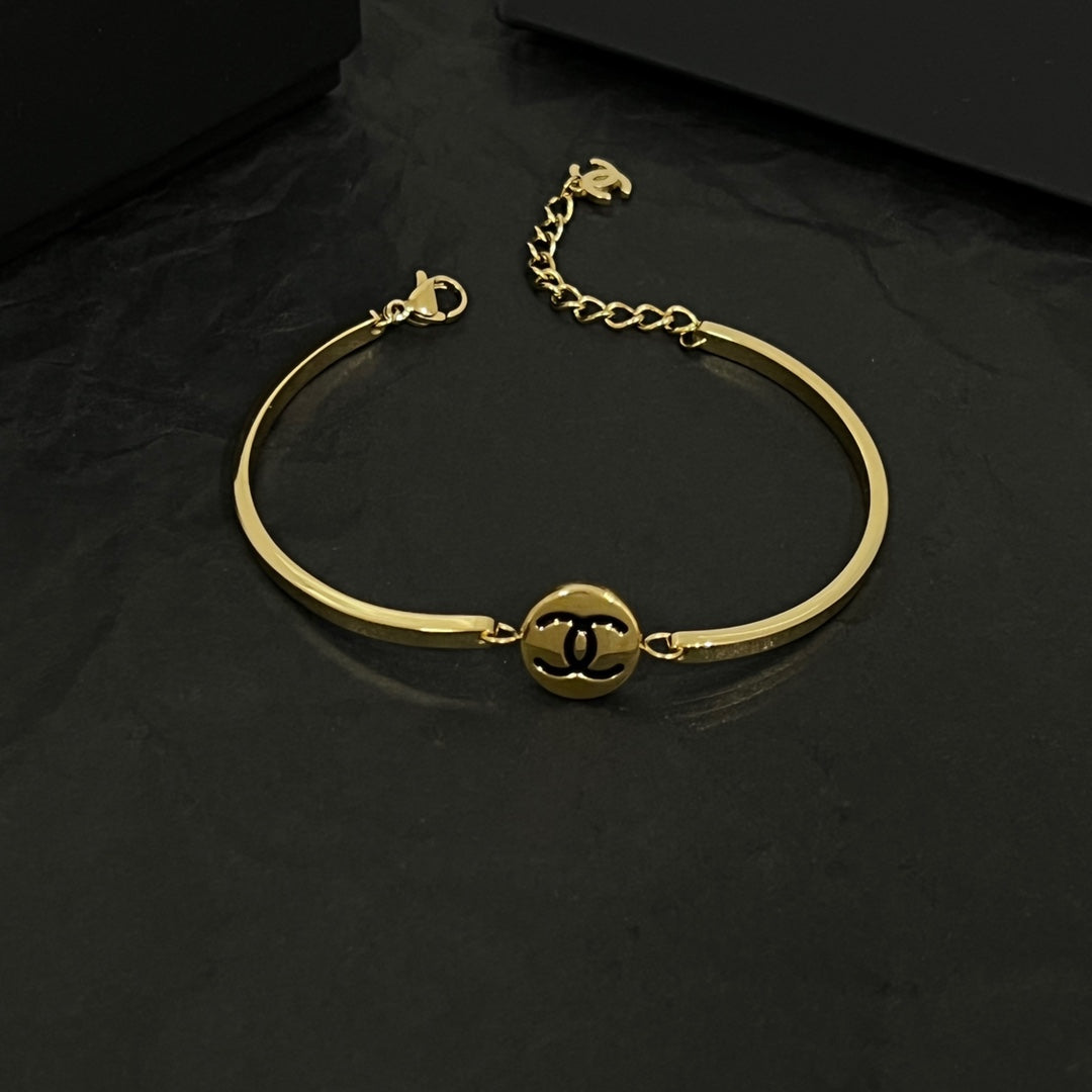 18K Chanel Vintage Bracelet