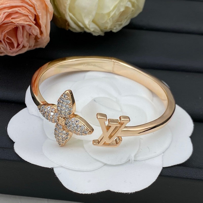 18K Louis Vuitton Blossom Open Bracelet
