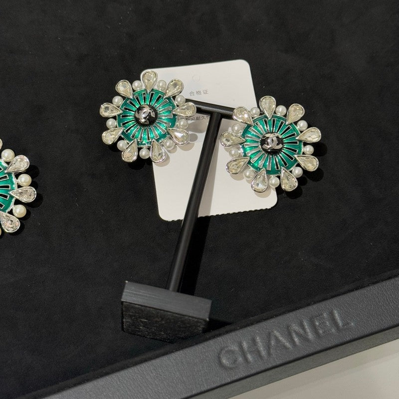 18K Chanel 26C Crystal Green Earrings