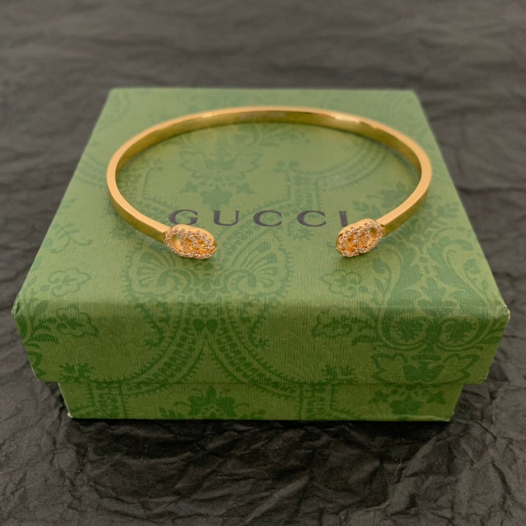 18K Gucci Running Diamond Cuff Bracelet